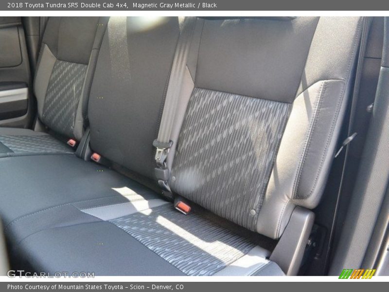Magnetic Gray Metallic / Black 2018 Toyota Tundra SR5 Double Cab 4x4