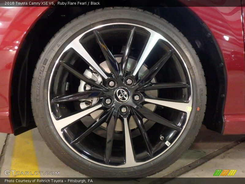 Ruby Flare Pearl / Black 2018 Toyota Camry XSE V6