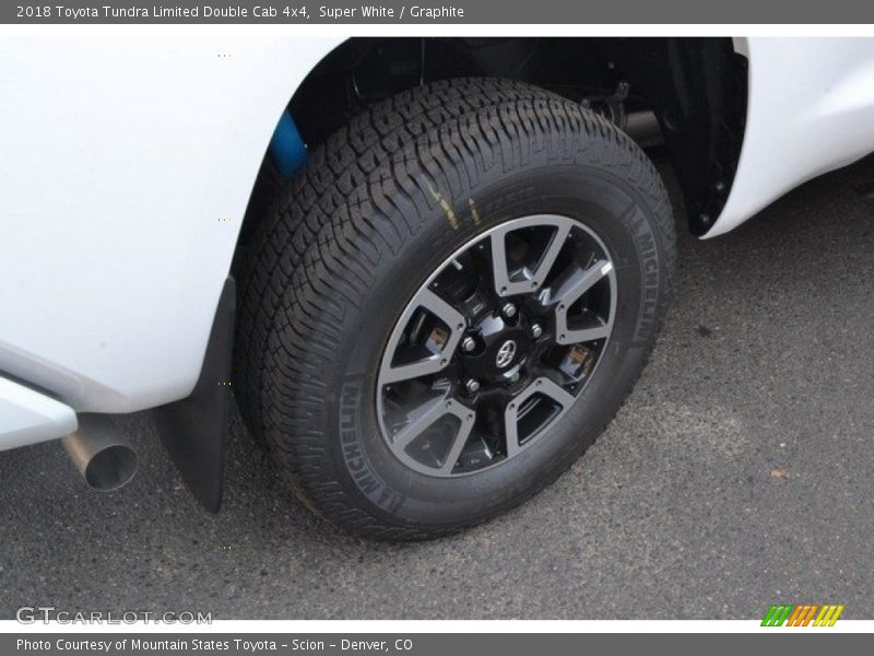 Super White / Graphite 2018 Toyota Tundra Limited Double Cab 4x4