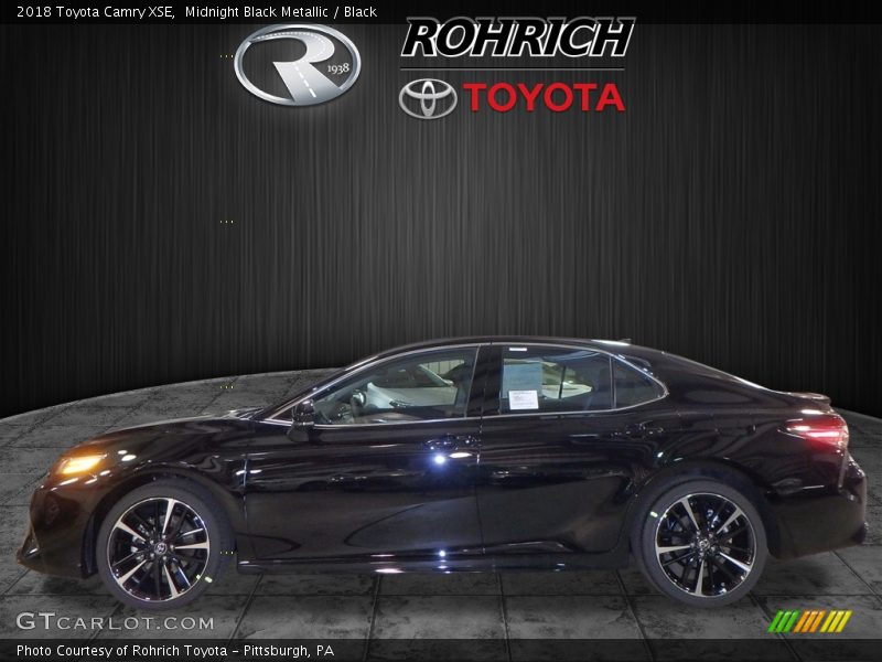 Midnight Black Metallic / Black 2018 Toyota Camry XSE