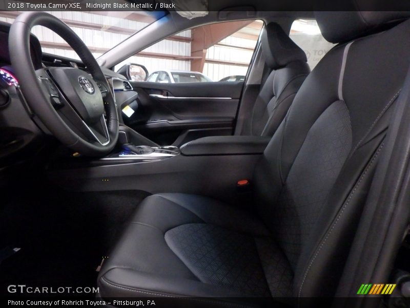 Midnight Black Metallic / Black 2018 Toyota Camry XSE