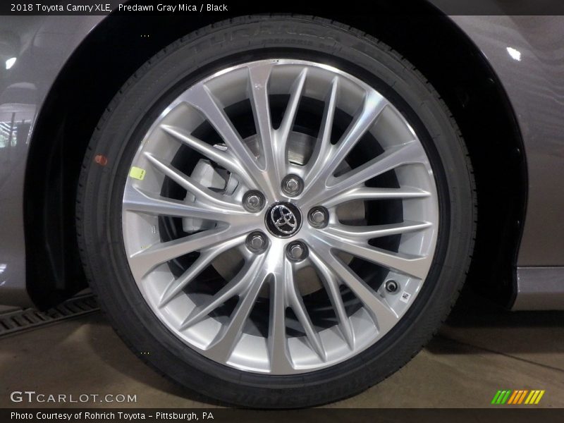 Predawn Gray Mica / Black 2018 Toyota Camry XLE
