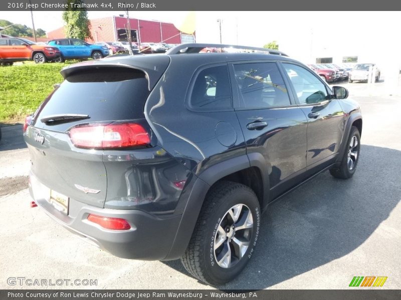 Rhino / Black 2016 Jeep Cherokee Trailhawk 4x4