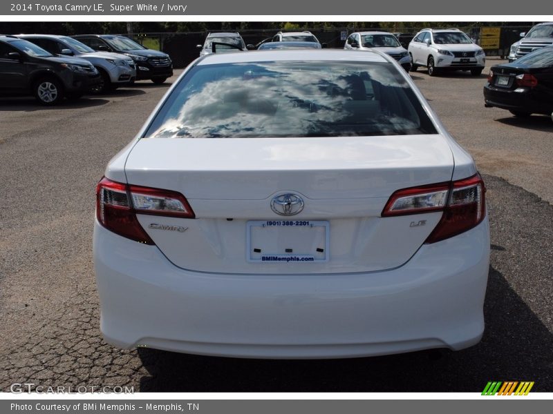 Super White / Ivory 2014 Toyota Camry LE