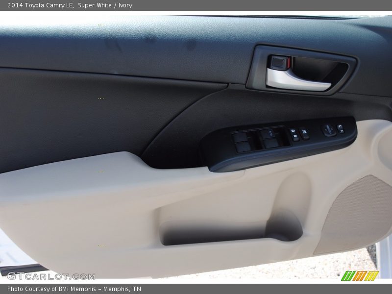 Super White / Ivory 2014 Toyota Camry LE