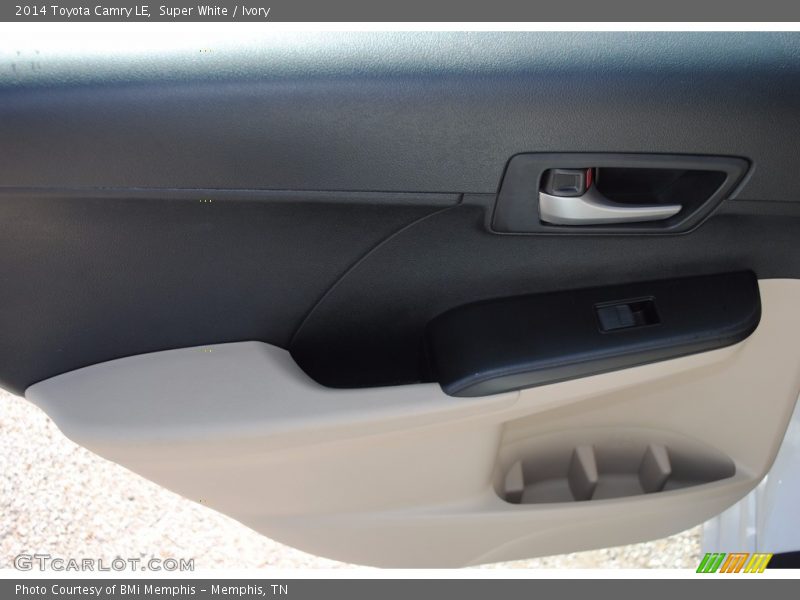 Super White / Ivory 2014 Toyota Camry LE