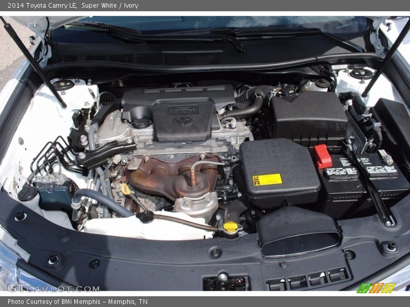Super White / Ivory 2014 Toyota Camry LE