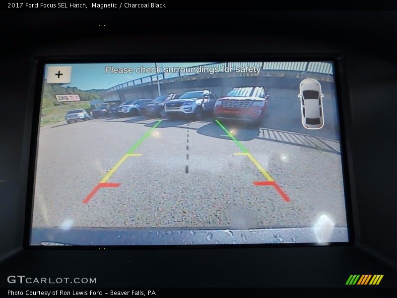 Magnetic / Charcoal Black 2017 Ford Focus SEL Hatch