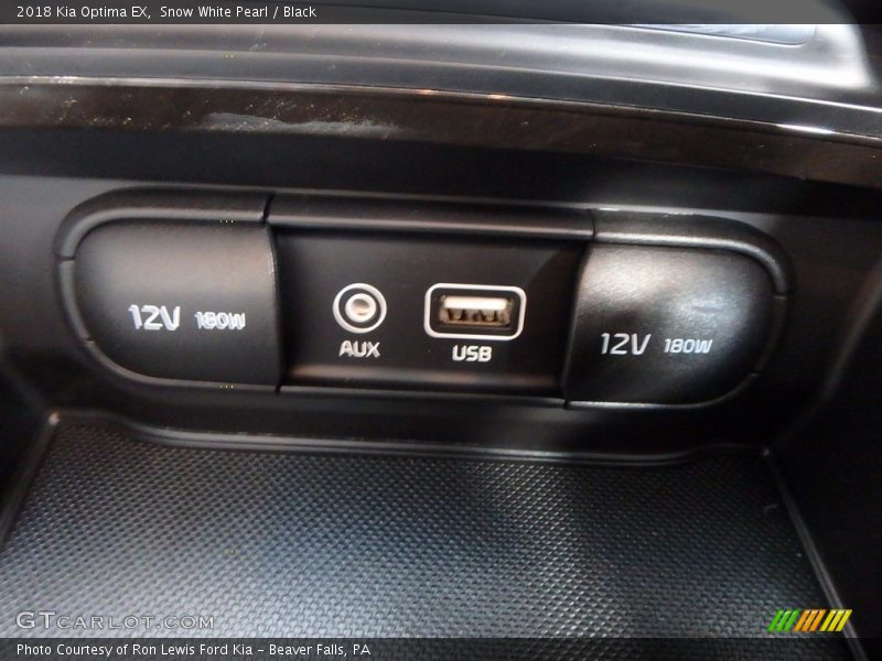 Snow White Pearl / Black 2018 Kia Optima EX