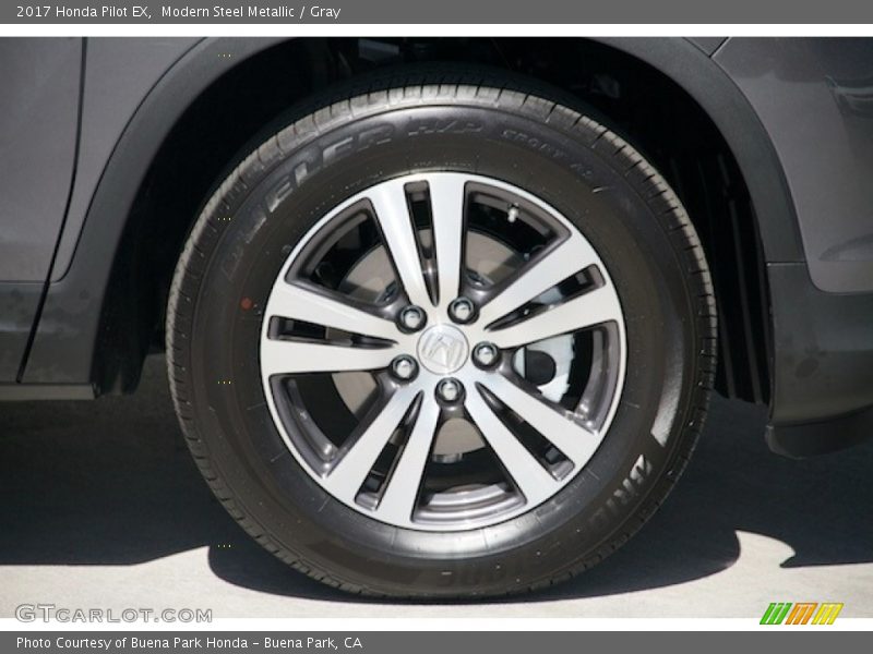 Modern Steel Metallic / Gray 2017 Honda Pilot EX