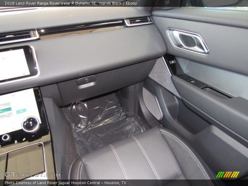 Narvik Black / Ebony 2018 Land Rover Range Rover Velar R Dynamic SE