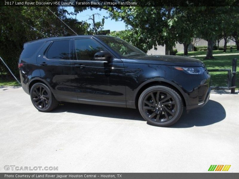 Farallon Black / Vintage Tan/Ebony 2017 Land Rover Discovery HSE Luxury