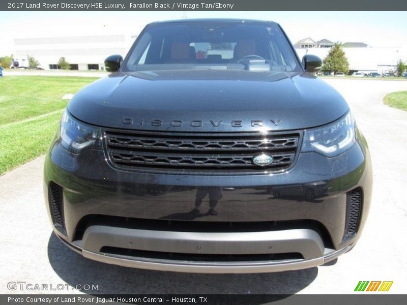 Farallon Black / Vintage Tan/Ebony 2017 Land Rover Discovery HSE Luxury