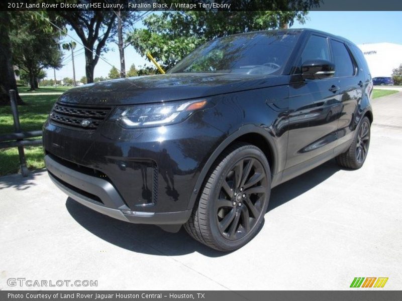 Farallon Black / Vintage Tan/Ebony 2017 Land Rover Discovery HSE Luxury