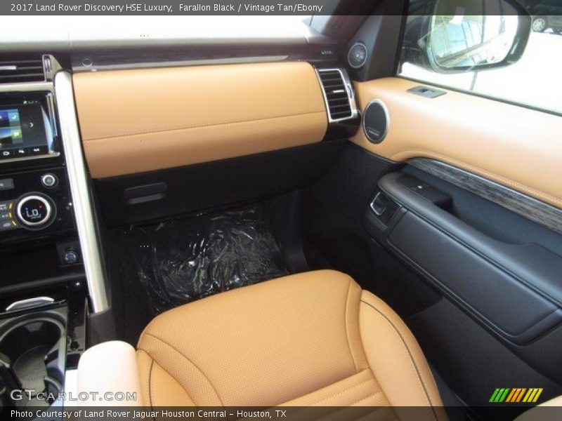 Farallon Black / Vintage Tan/Ebony 2017 Land Rover Discovery HSE Luxury