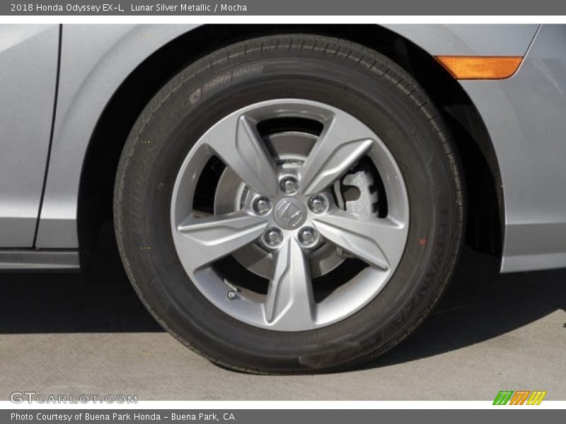 Lunar Silver Metallic / Mocha 2018 Honda Odyssey EX-L