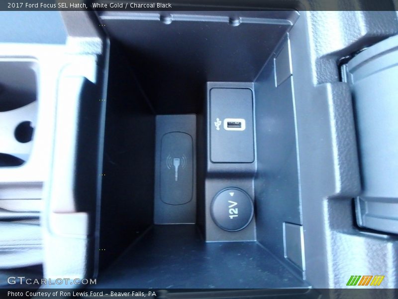 White Gold / Charcoal Black 2017 Ford Focus SEL Hatch