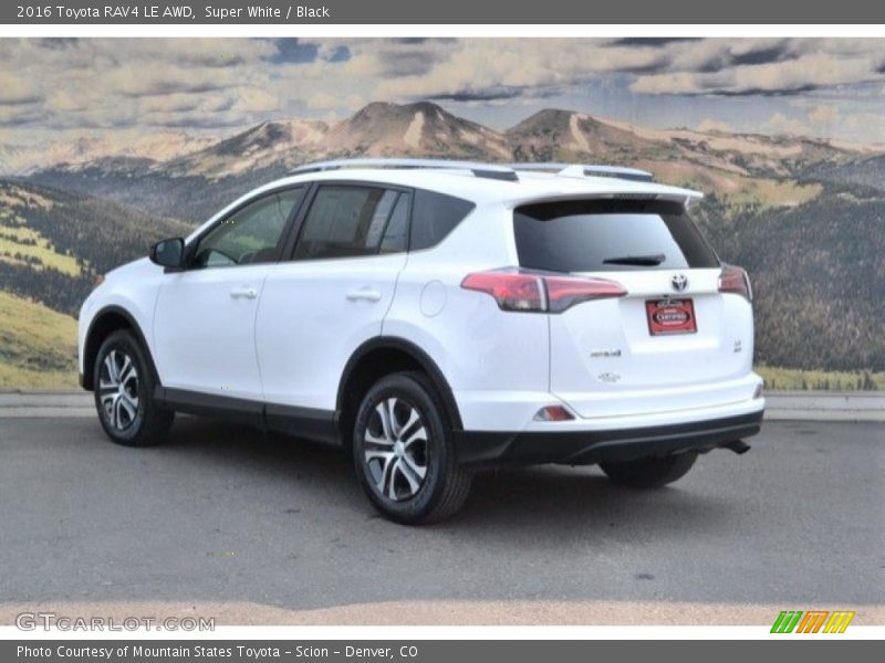 Super White / Black 2016 Toyota RAV4 LE AWD