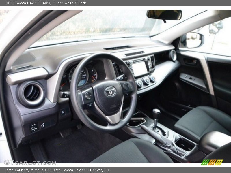 Super White / Black 2016 Toyota RAV4 LE AWD