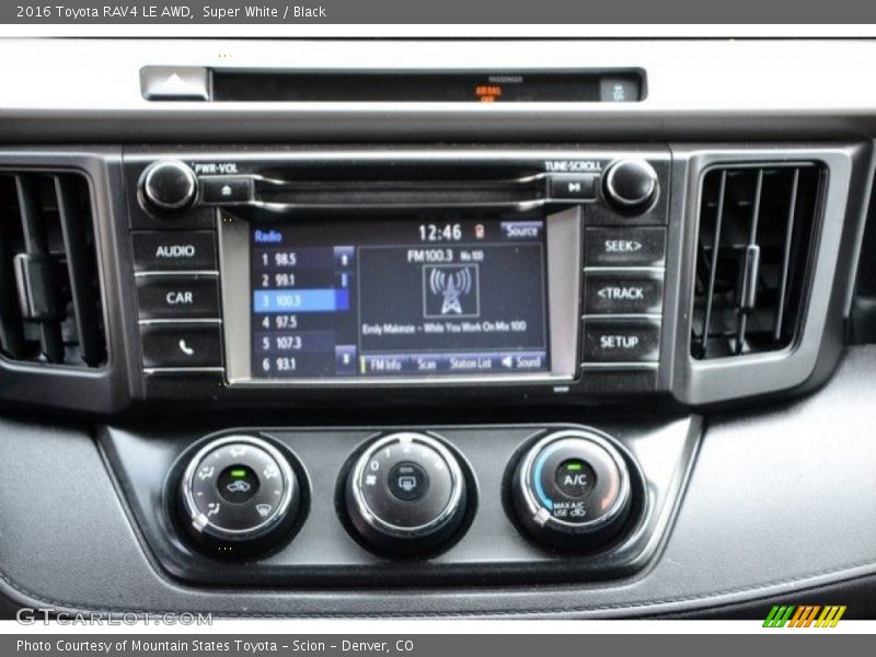 Super White / Black 2016 Toyota RAV4 LE AWD