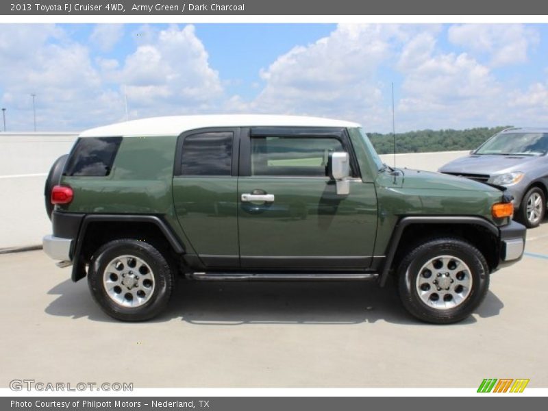 Army Green / Dark Charcoal 2013 Toyota FJ Cruiser 4WD