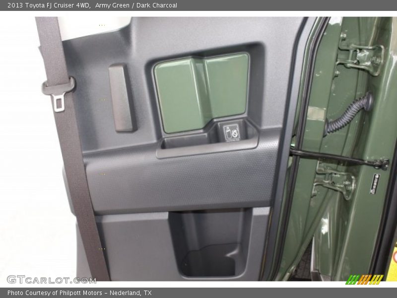 Army Green / Dark Charcoal 2013 Toyota FJ Cruiser 4WD