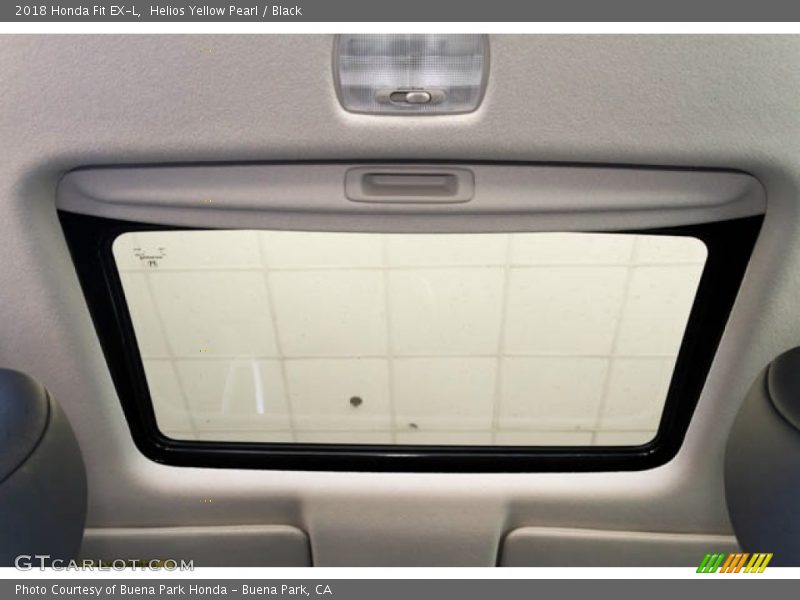 Helios Yellow Pearl / Black 2018 Honda Fit EX-L