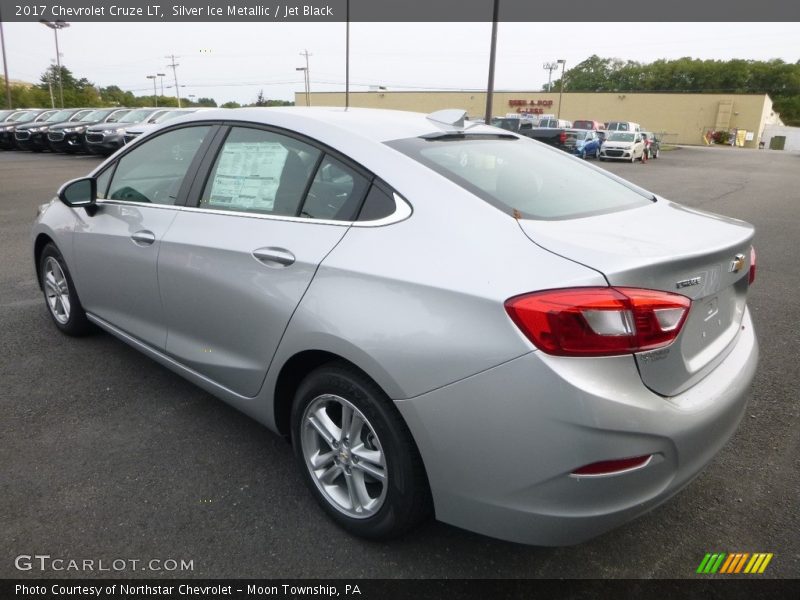 Silver Ice Metallic / Jet Black 2017 Chevrolet Cruze LT