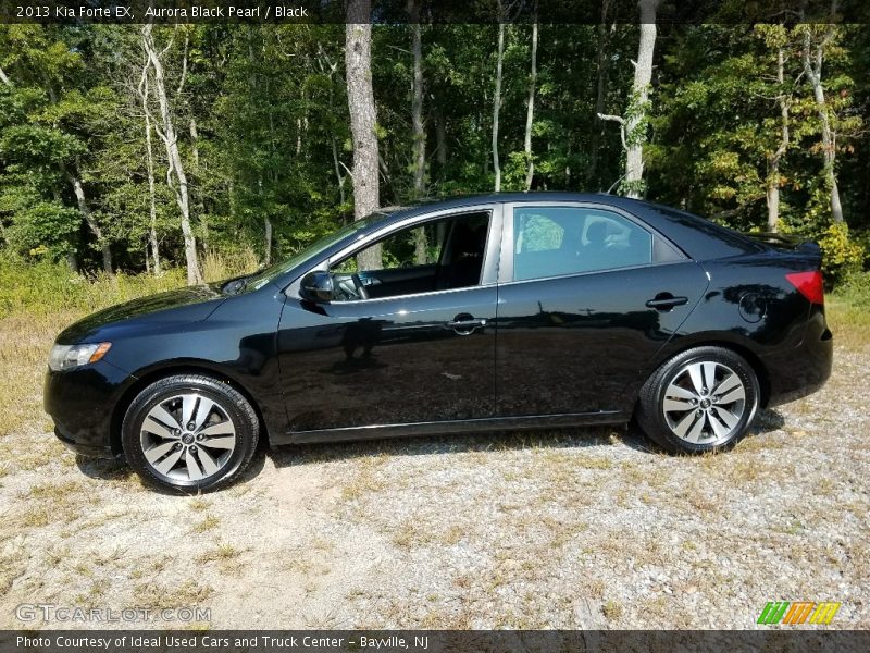 Aurora Black Pearl / Black 2013 Kia Forte EX
