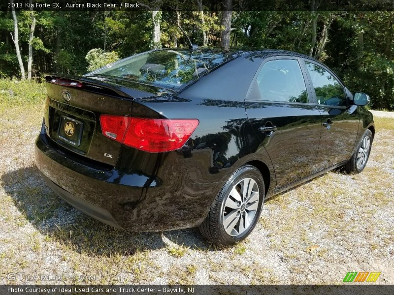 Aurora Black Pearl / Black 2013 Kia Forte EX