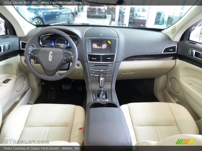  2018 MKT AWD Light Dune Interior