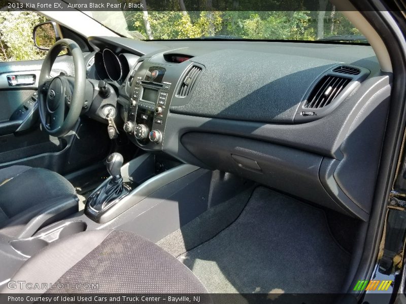 Aurora Black Pearl / Black 2013 Kia Forte EX