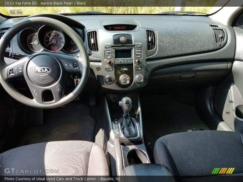 Aurora Black Pearl / Black 2013 Kia Forte EX
