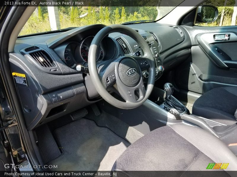 Aurora Black Pearl / Black 2013 Kia Forte EX