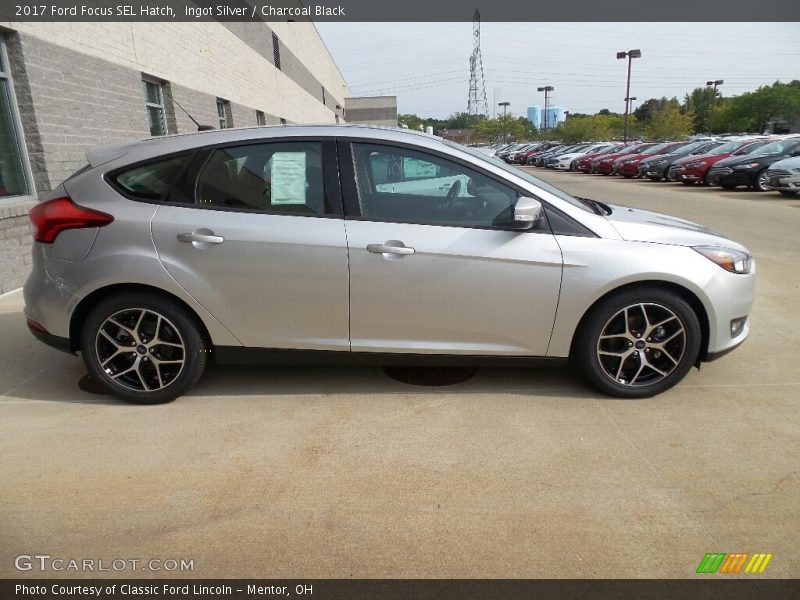 Ingot Silver / Charcoal Black 2017 Ford Focus SEL Hatch