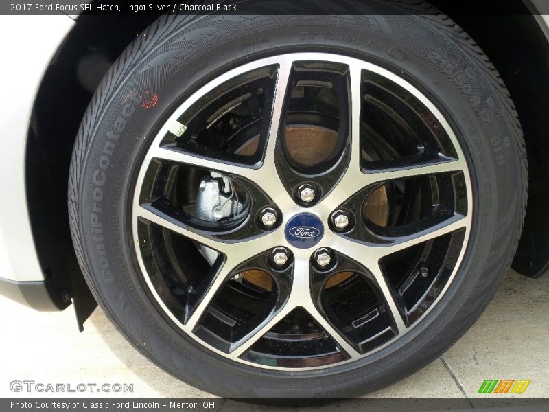 Ingot Silver / Charcoal Black 2017 Ford Focus SEL Hatch