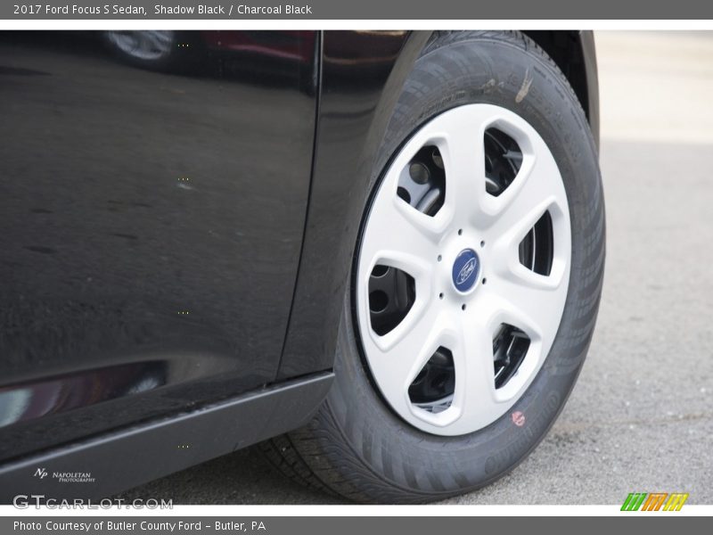 Shadow Black / Charcoal Black 2017 Ford Focus S Sedan