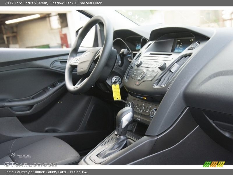 Shadow Black / Charcoal Black 2017 Ford Focus S Sedan