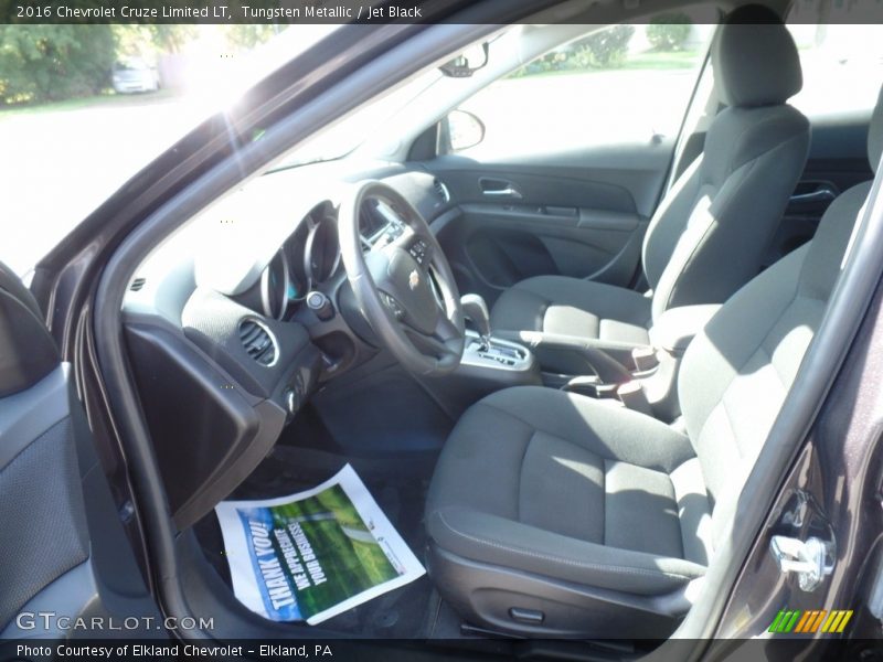 Tungsten Metallic / Jet Black 2016 Chevrolet Cruze Limited LT