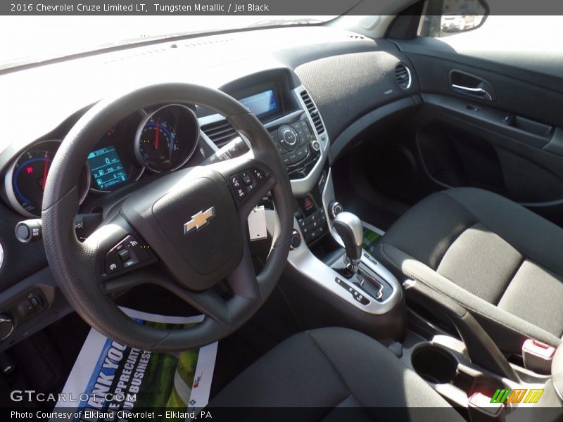 Tungsten Metallic / Jet Black 2016 Chevrolet Cruze Limited LT