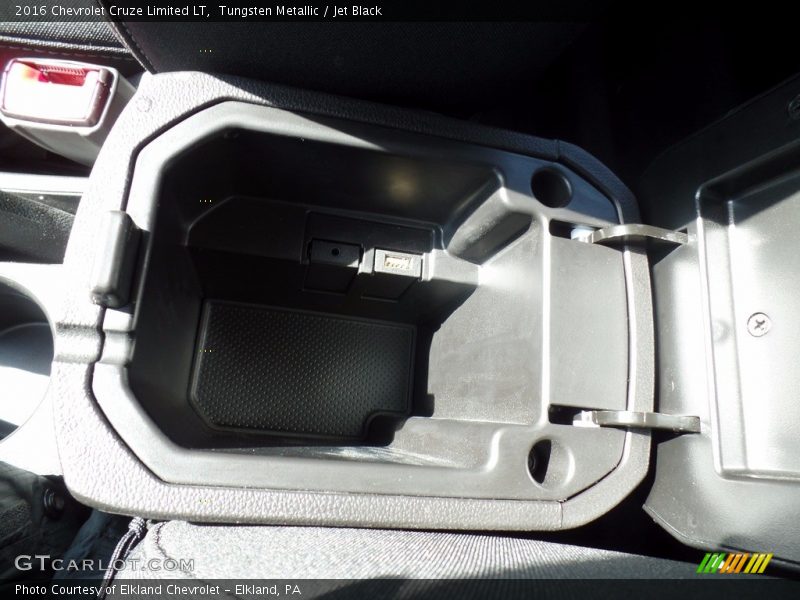 Tungsten Metallic / Jet Black 2016 Chevrolet Cruze Limited LT