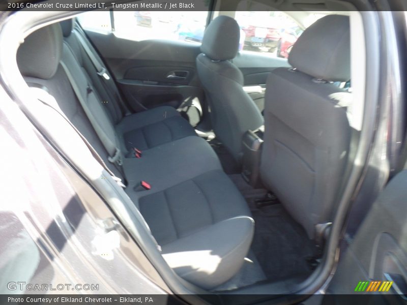 Tungsten Metallic / Jet Black 2016 Chevrolet Cruze Limited LT
