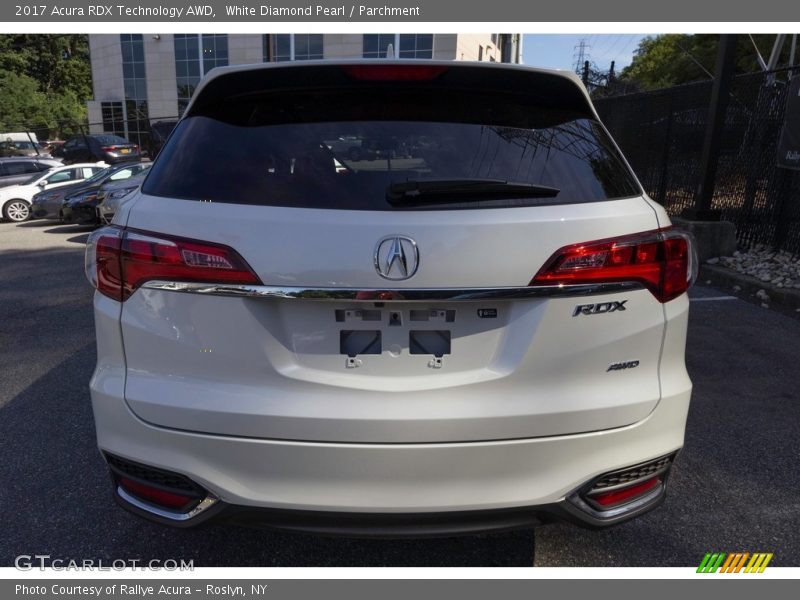 White Diamond Pearl / Parchment 2017 Acura RDX Technology AWD