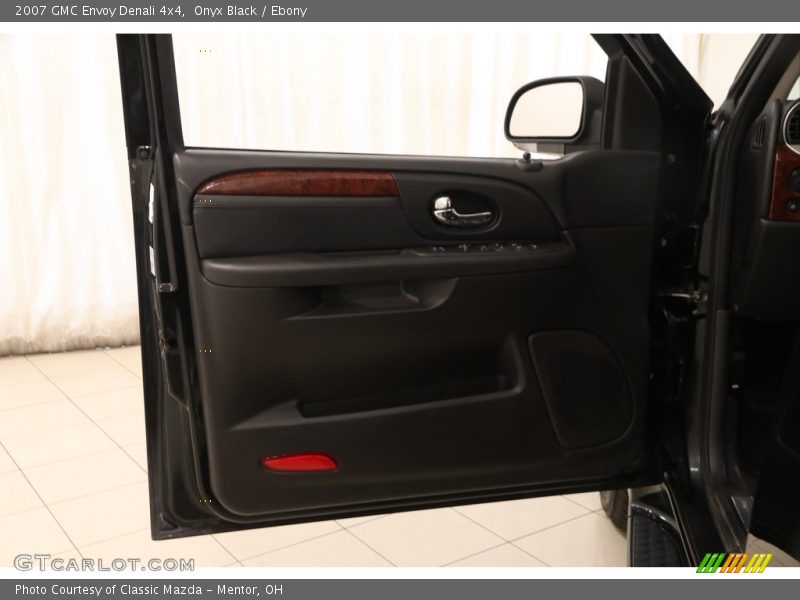 Onyx Black / Ebony 2007 GMC Envoy Denali 4x4