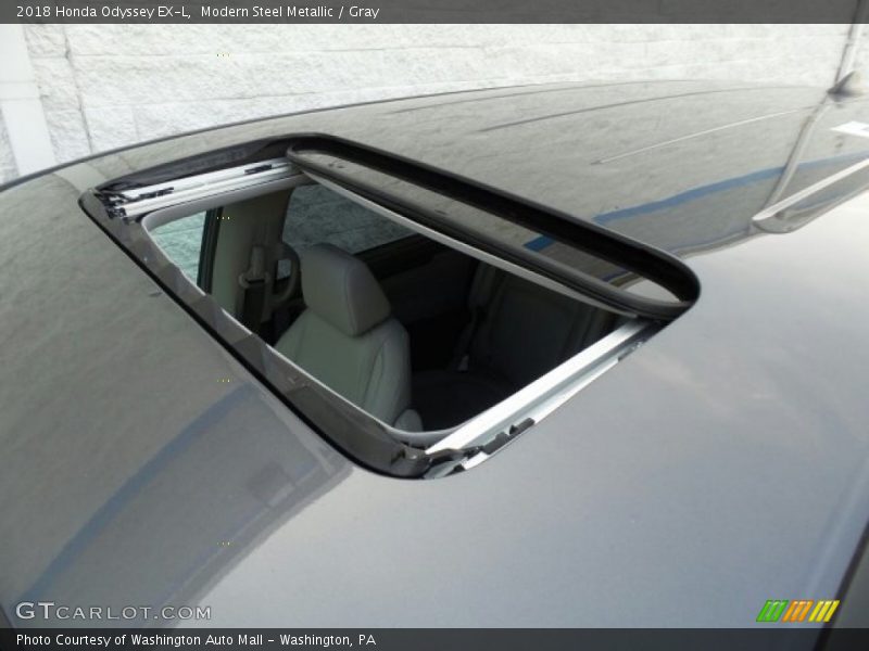 Modern Steel Metallic / Gray 2018 Honda Odyssey EX-L