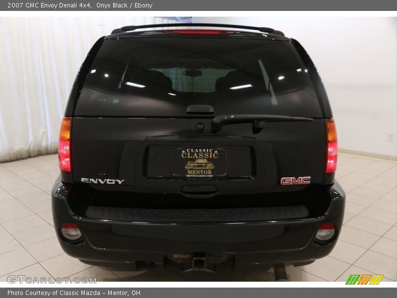 Onyx Black / Ebony 2007 GMC Envoy Denali 4x4