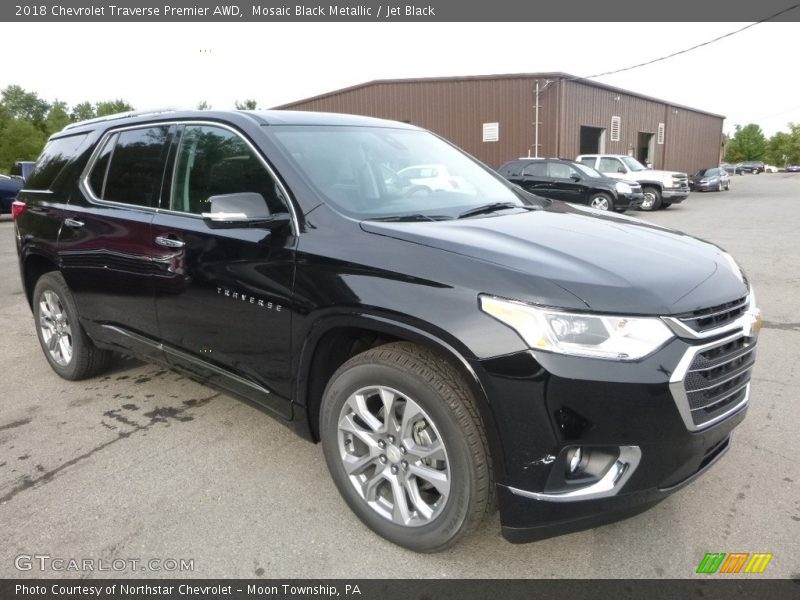 Front 3/4 View of 2018 Traverse Premier AWD