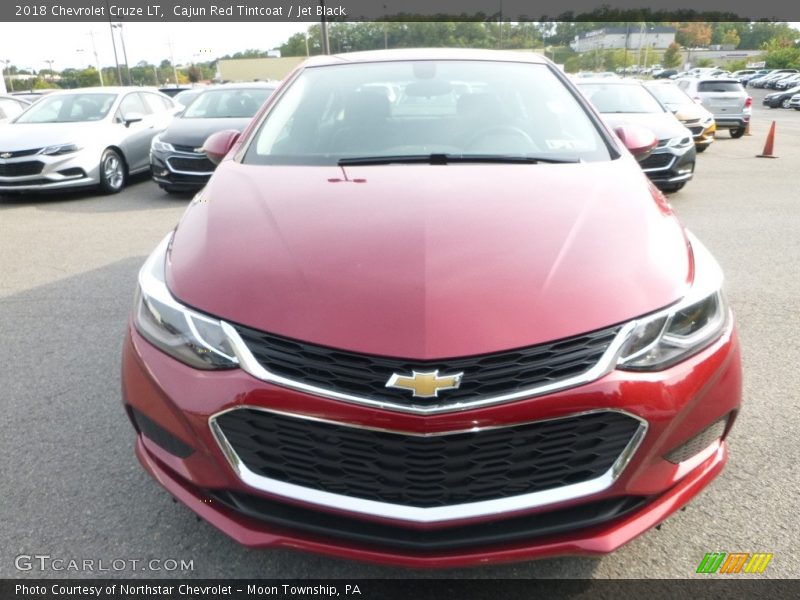 Cajun Red Tintcoat / Jet Black 2018 Chevrolet Cruze LT