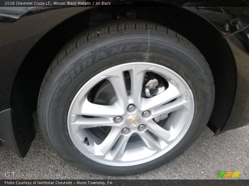 Mosaic Black Metallic / Jet Black 2018 Chevrolet Cruze LT