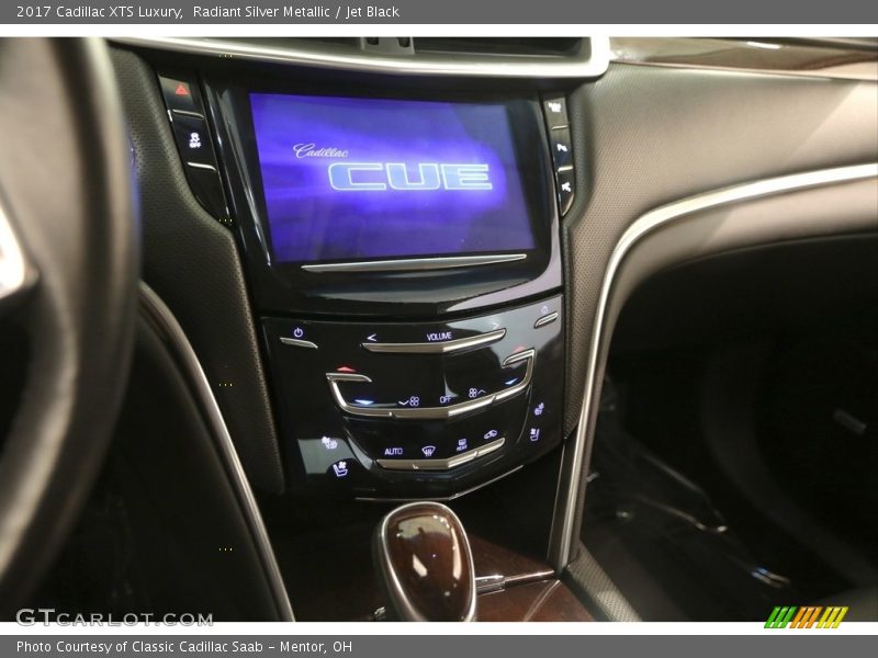 Radiant Silver Metallic / Jet Black 2017 Cadillac XTS Luxury